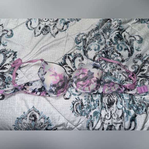 PINK bra - Picture 1 of 2